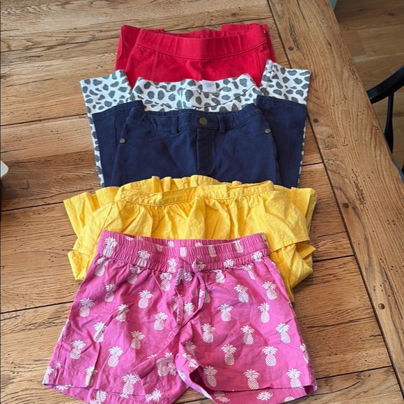 5 - Girls Bottoms. 5/6 - Picture 1 of 11